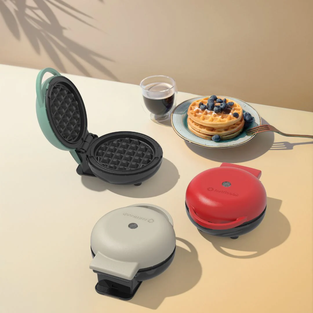Mini Waffle Maker - Image 7